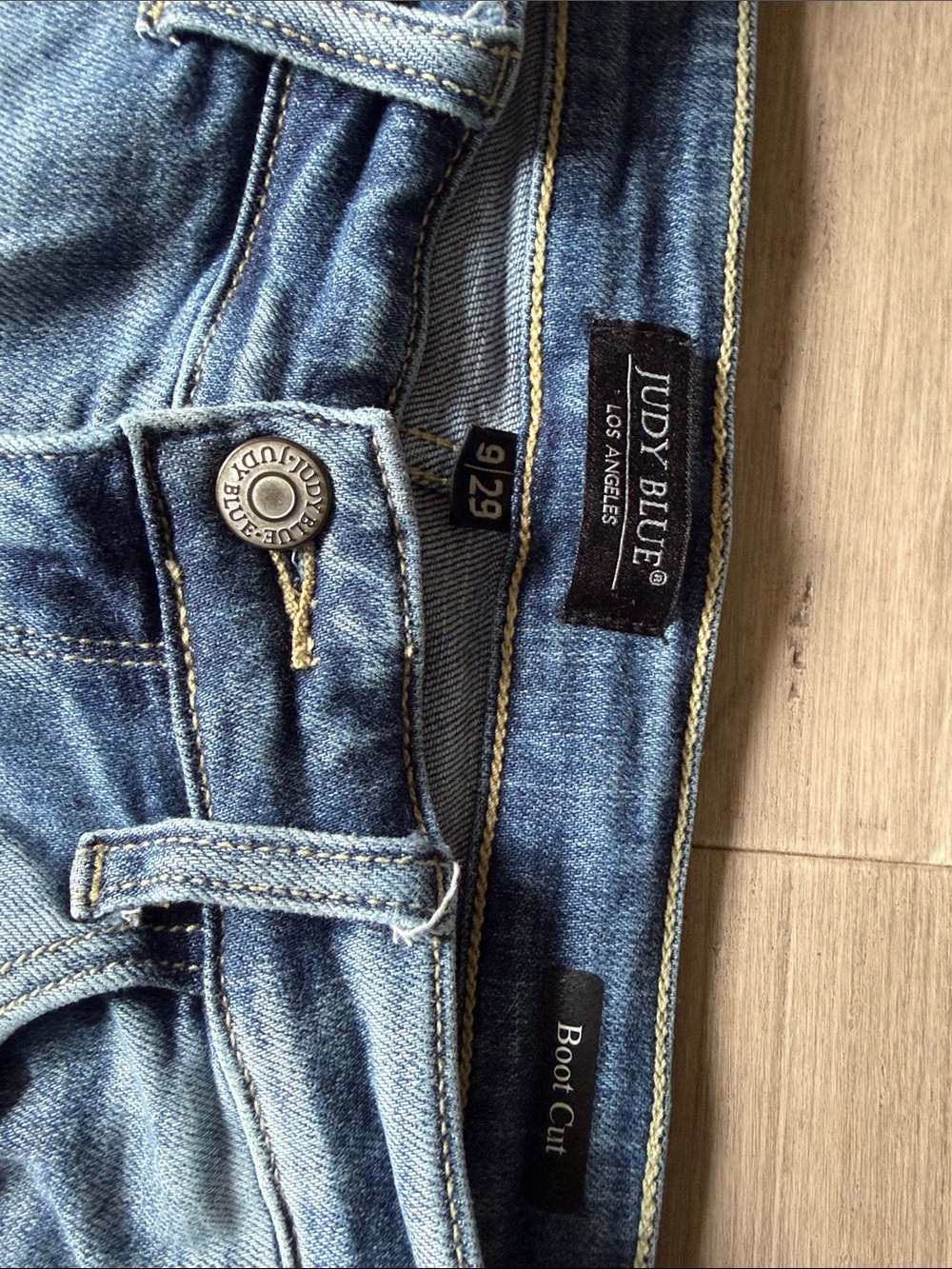 Judy Blue Light Wash Bootcut Jeans - Picture 3 of 10